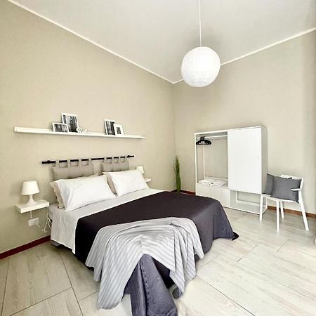 Grey Apartment Caiazzo Eksteriør bilde